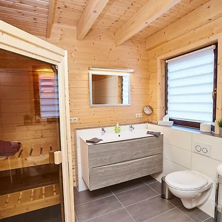 Ferienhaus Tommy Nyaraló *